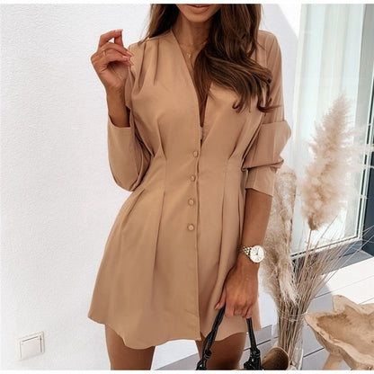 Vestido Feminino com Botões, Decote em V e Corte A-Line em Cor Sólida