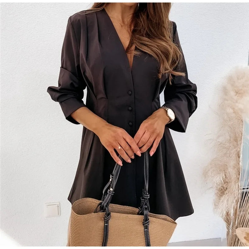 Vestido Feminino com Botões, Decote em V e Corte A-Line em Cor Sólida